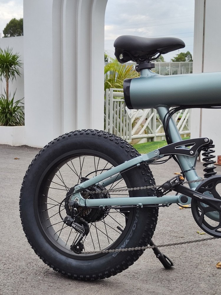 Grey Color Electric bike 500W motor electric city bike
