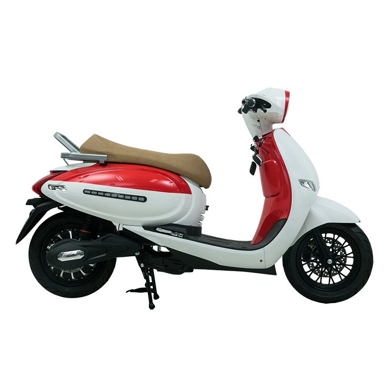 2024 Direct Selling New Adult Electric Motorcycle 1500W 60V 72V Electric Mobility Scooter Pedal Streetbikes Type 2000W Power