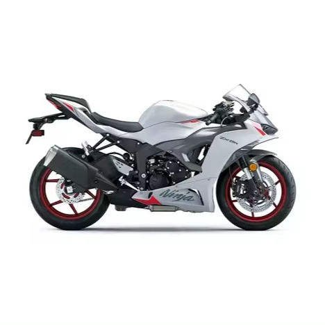 SALES DESIGN Kawasaki Ninja ZX 6R Pearl Robotic White Metallic motorcycle READY FOR SHIPMENT DOOR TO DOOR