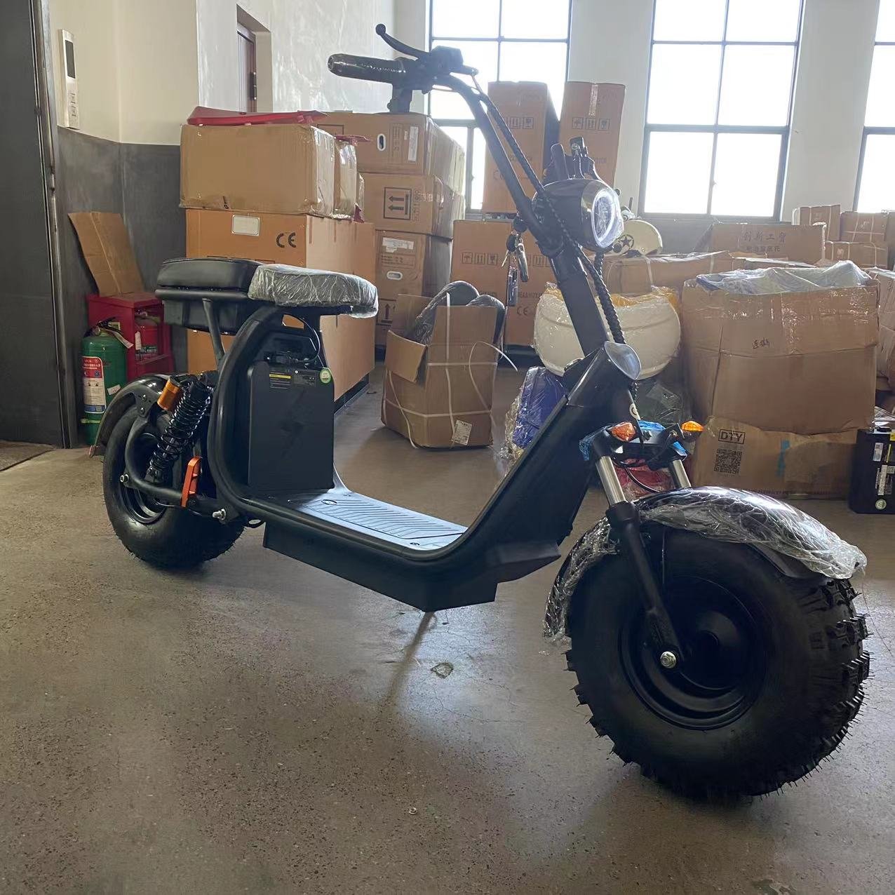2024 Steel Frame Electric City Bike Electric Scooter Disc Brake 1000w 1500w 2000w Off Road Fat Tire Citycoco For Men And Women