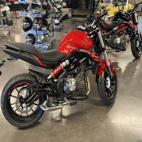 2022 Benellis SBN302 302S SBN-302S Standard Motorcycle Sportbike