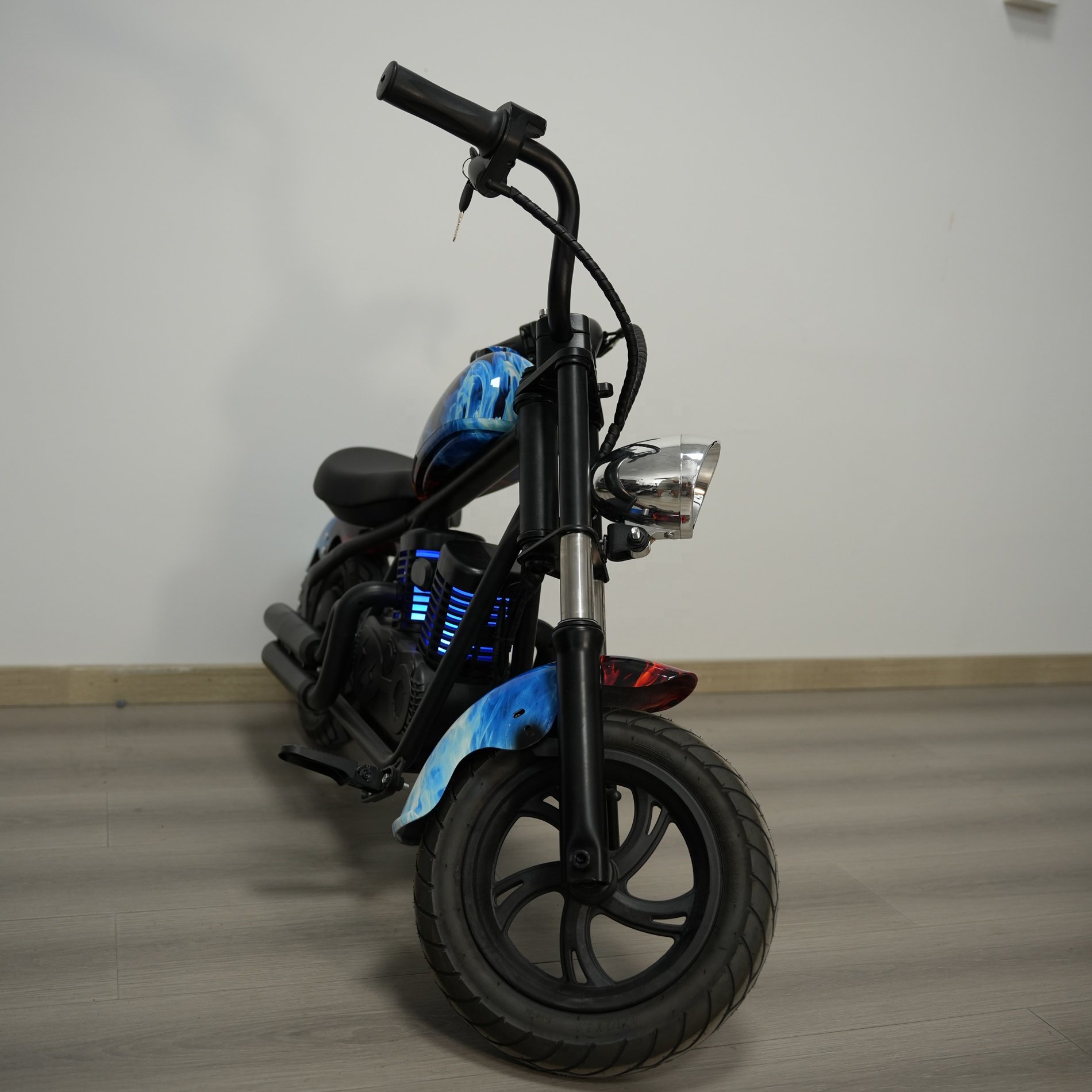 Factory Direct 24V200W Electric Motorcycles for Kids 6-7Km Range Citycoco Scooter for Children