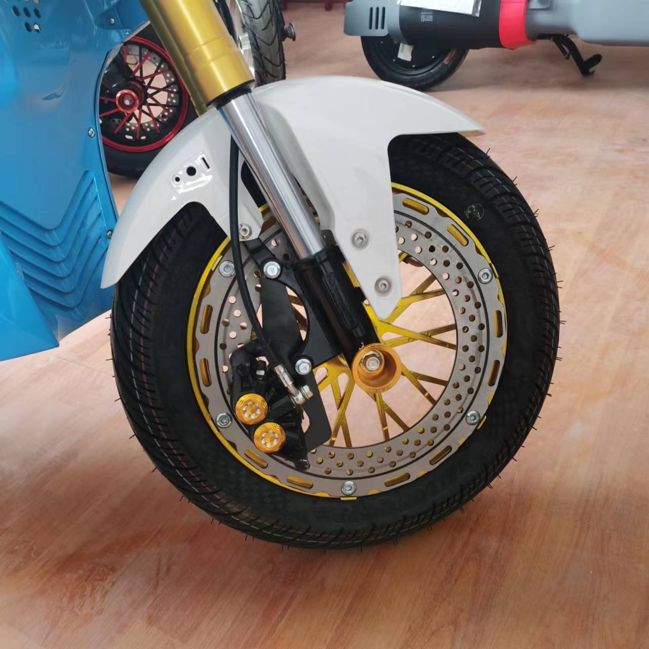 Low Price Long Range Sportbikes Electro Moped Disc Brake 1000w Removable Battery Dual Motor Electric Scooter Motorcycle For Sale