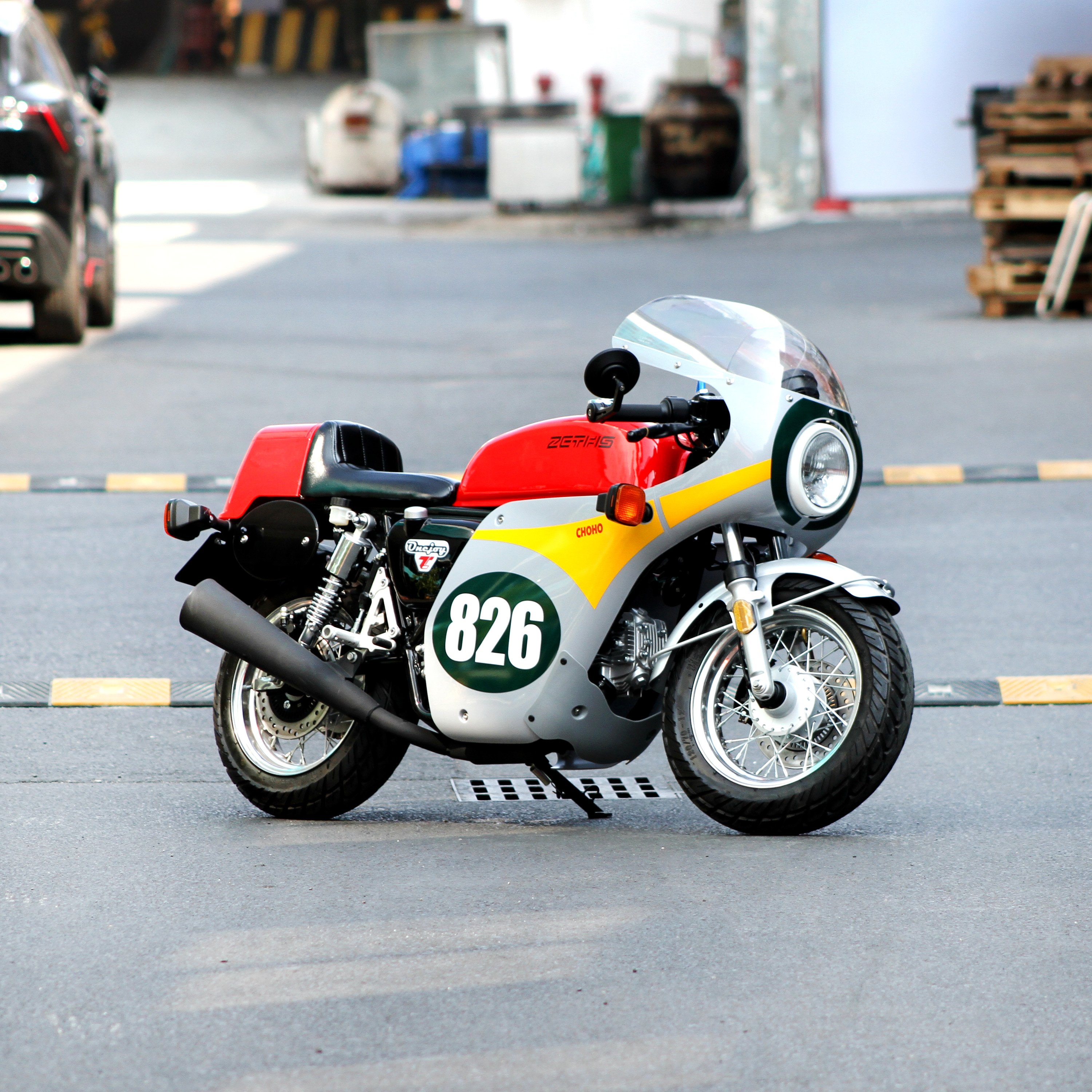 New 125cc four-stroke gasoline horizontal engine motorcycle vintage mini sports car can be registered sportbikes for adult
