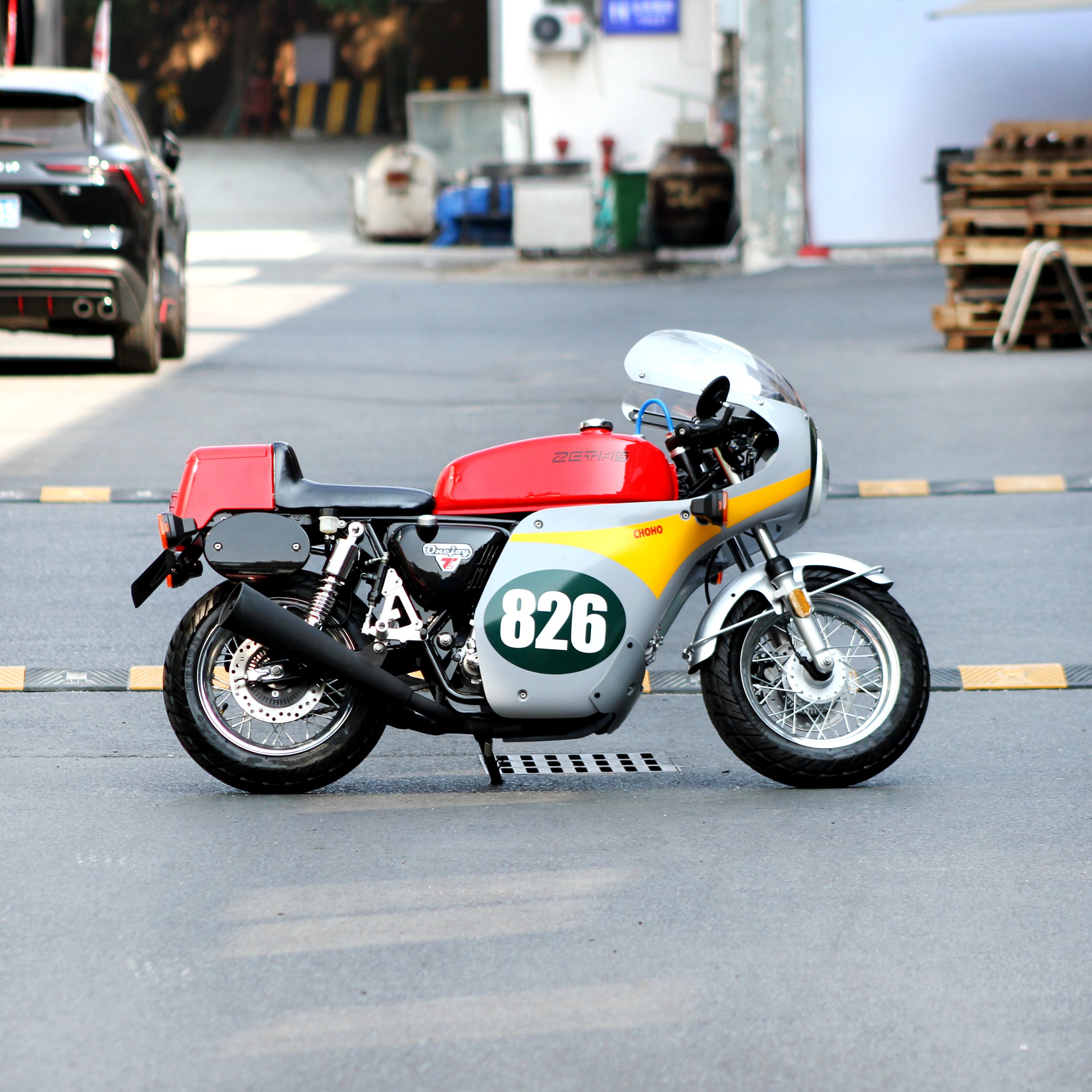 New 125cc four-stroke gasoline horizontal engine motorcycle vintage mini sports car can be registered sportbikes for adult