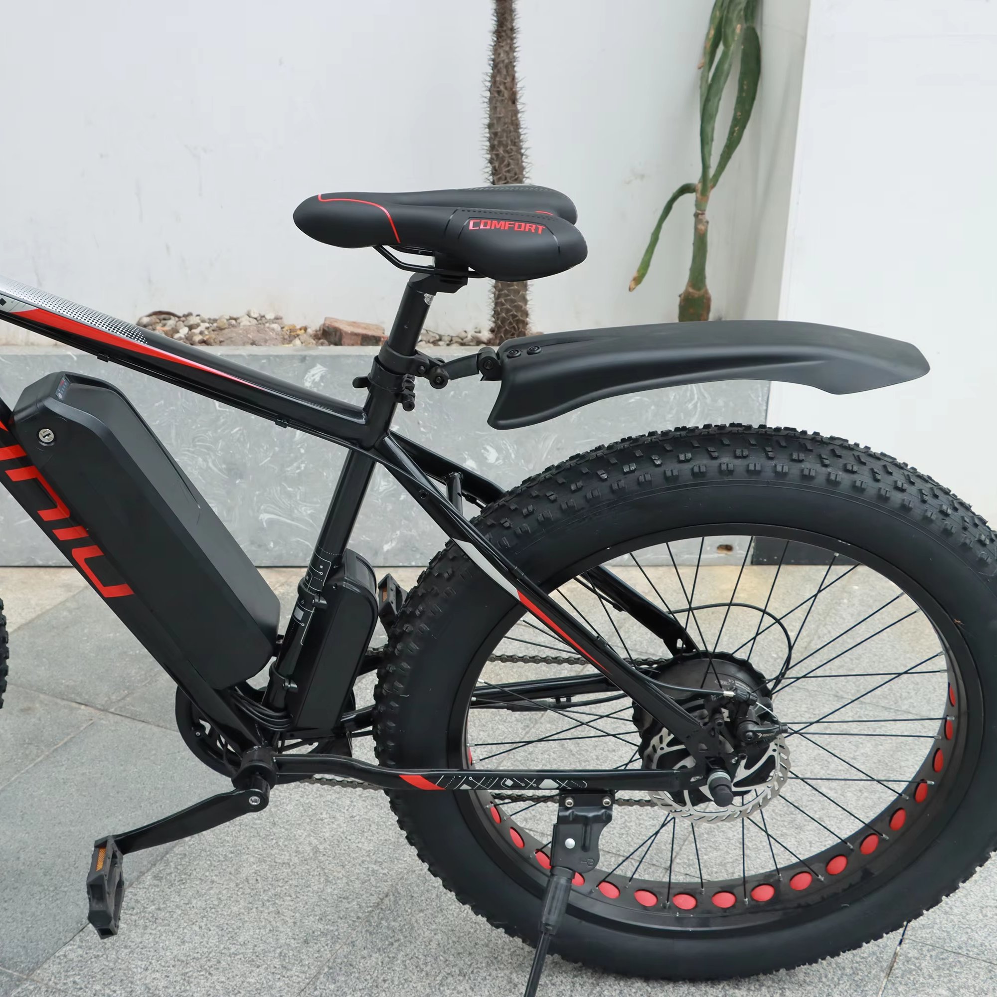 Customized 750W 48V 16Ah Electric Road Bike Europe Ebike 26 Inch Electric Mountain Bike On Sale