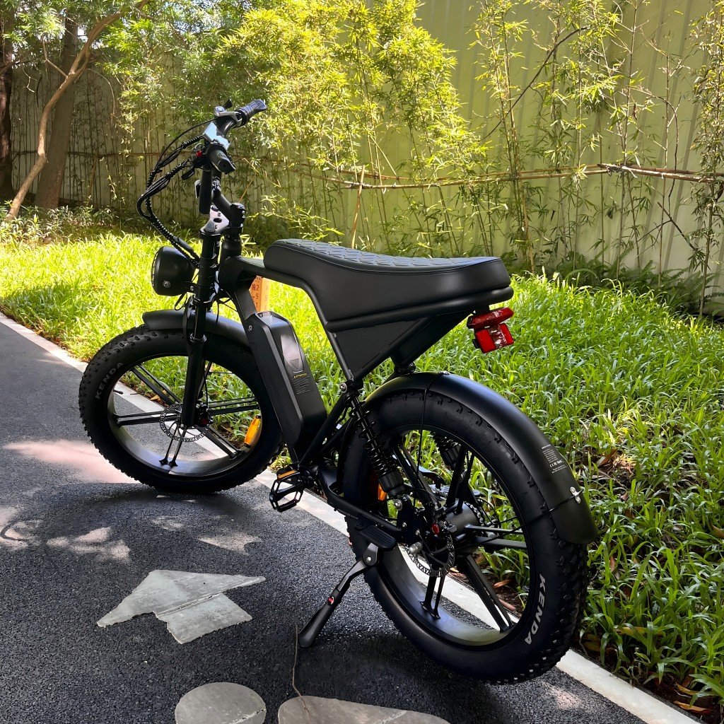 2024 Hot Selling Electric Bike V8pro Plus Fat Tire E bike Long Range Seat 20inch 24inch 750W 1000W Electric City Bike