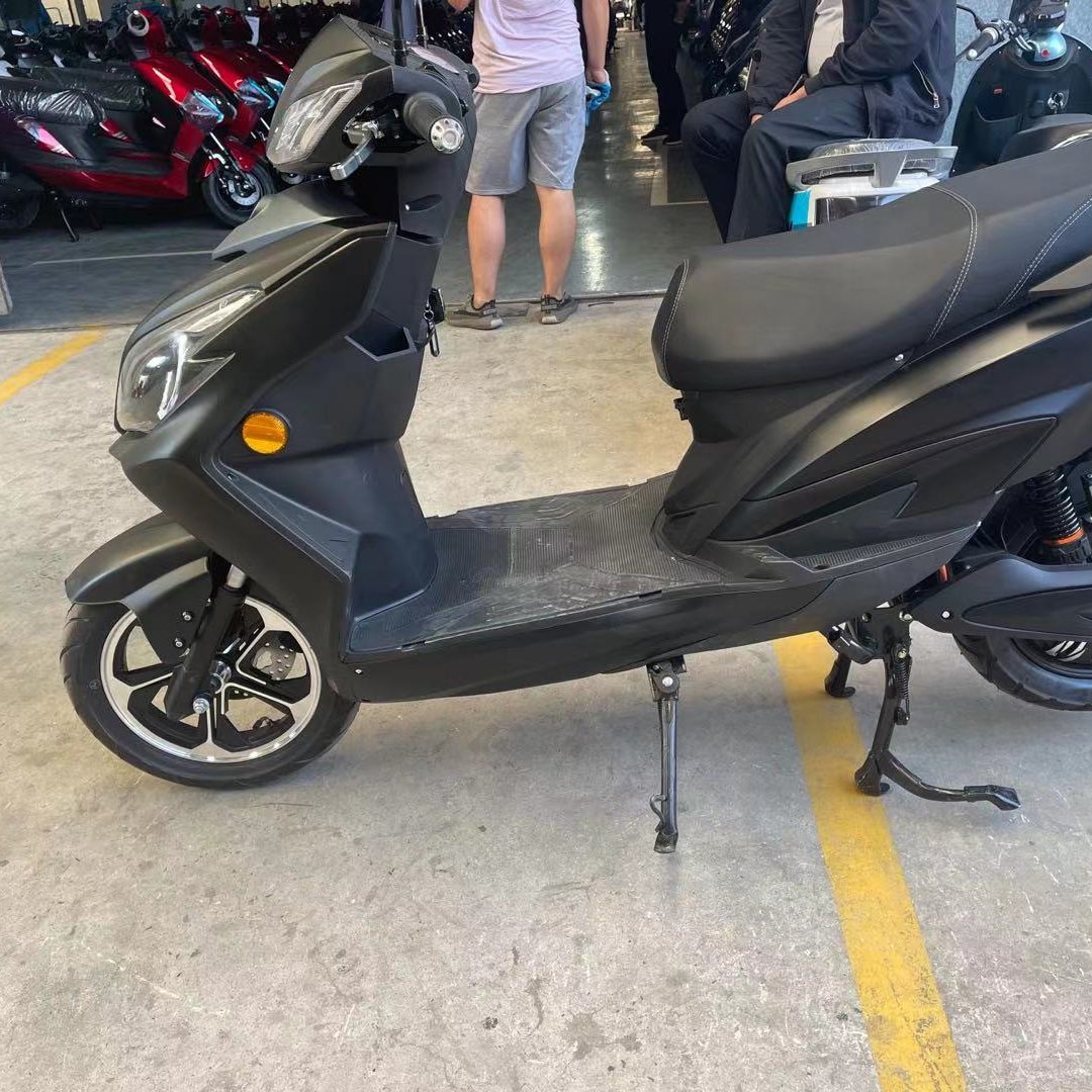 3000W 12 Inch Wheels Scooter Electric Motorcycle Sportbike with 80kmh and 72V 40AH Removable Lithium Battery