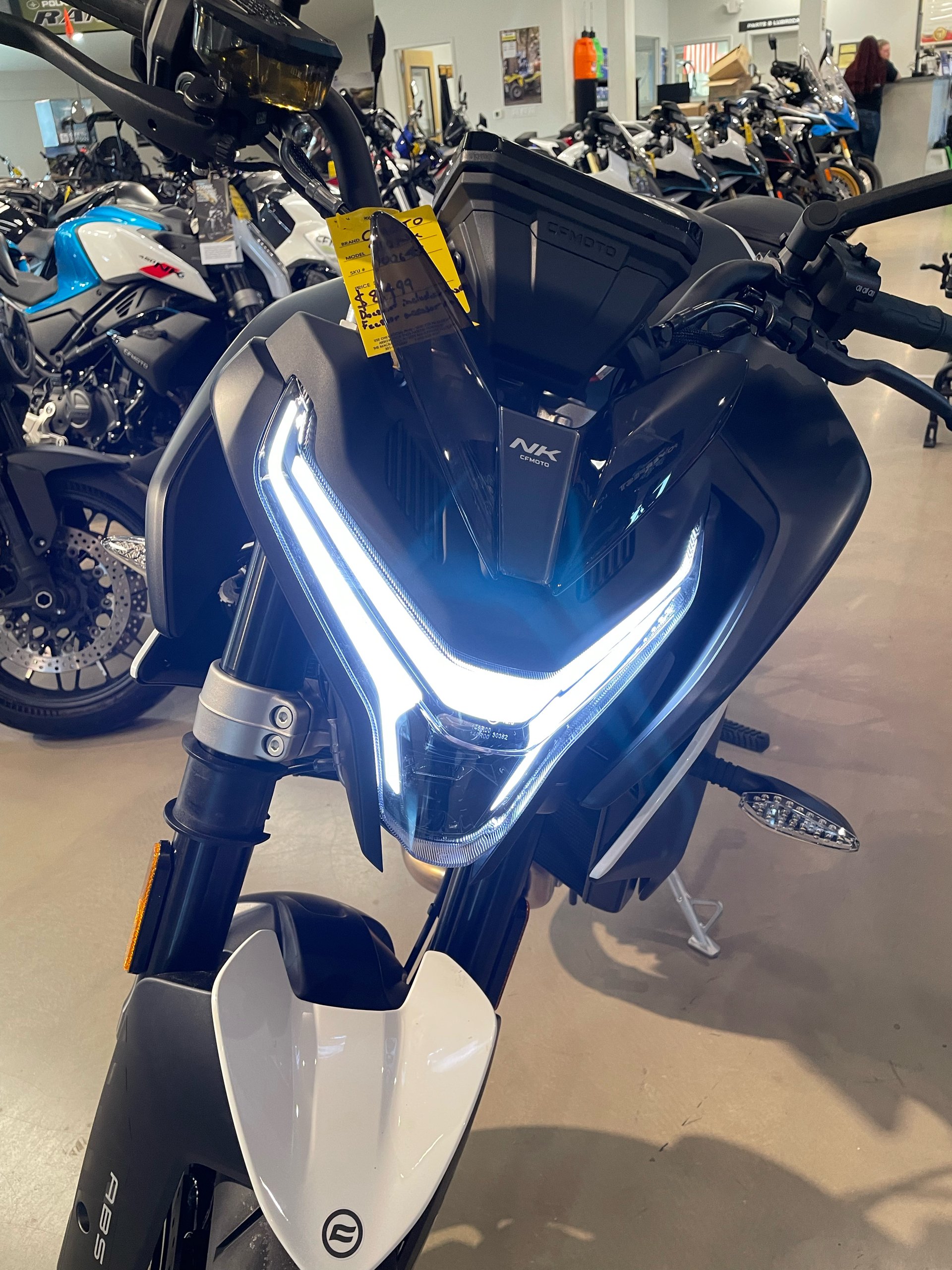 Discount Price offer New 799cc 2024 CFMOTOs Sportbike Motorcycle 800NK For Sale - Ready To Ship