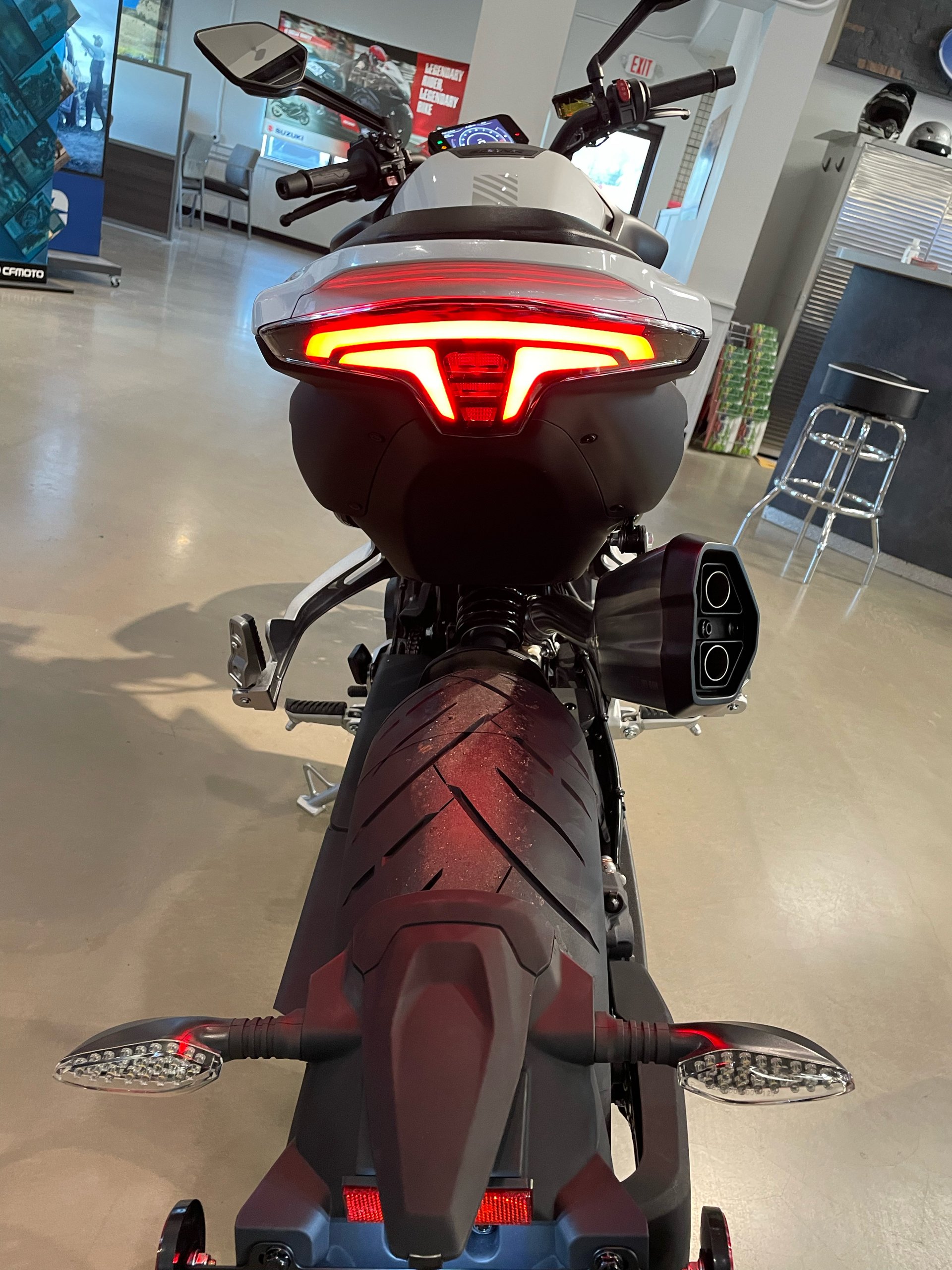 Discount Price offer New 799cc 2024 CFMOTOs Sportbike Motorcycle 800NK For Sale - Ready To Ship