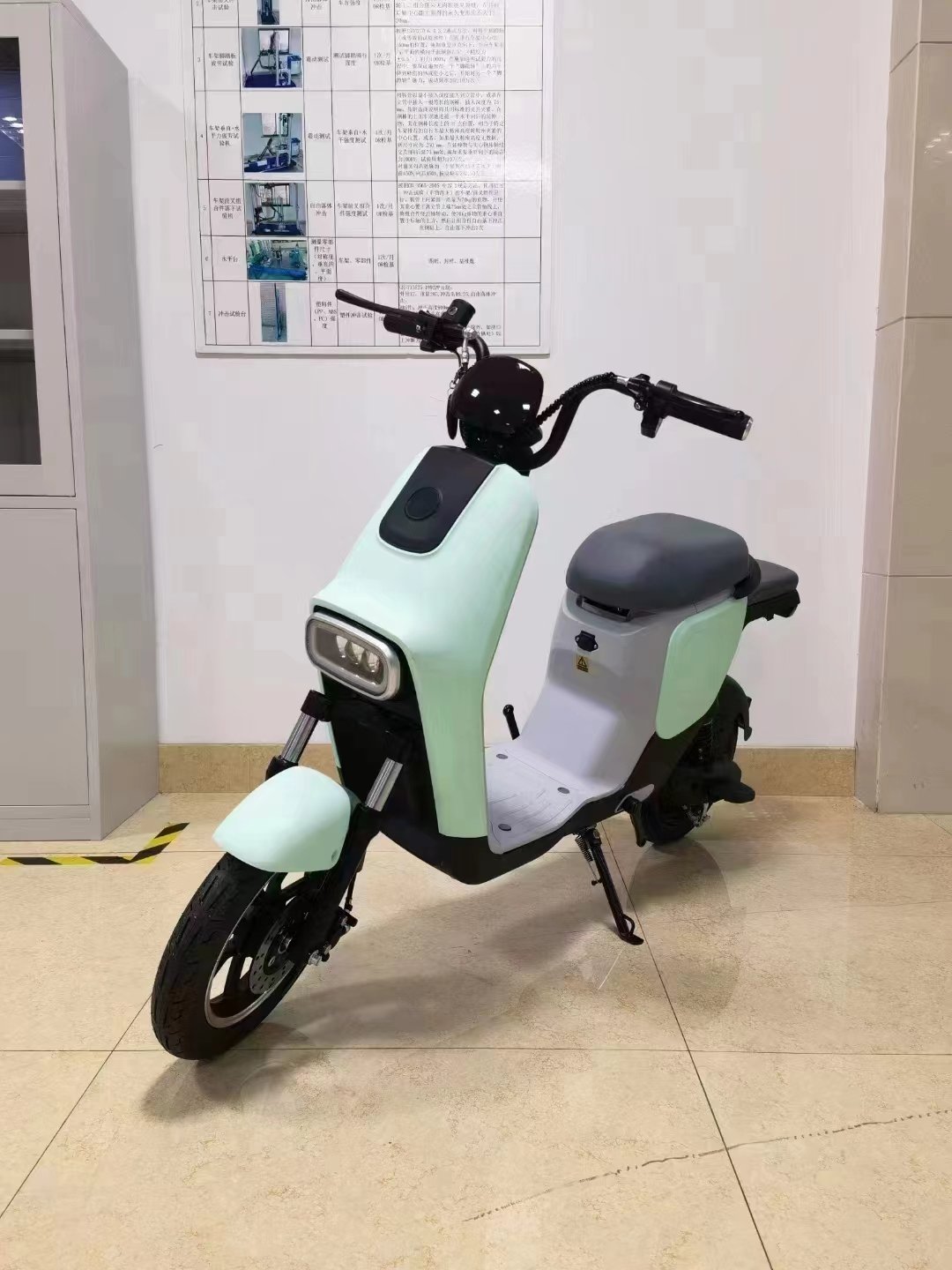 Factory Price China Motorized Electric Scooters Powerful Adult Streebikes 750w Elektro Sportbikes 2 Wheel Fat Tire Ev Bicycles