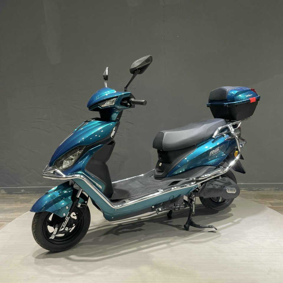 High Speed 1500w Ckd Mobility Scooters Electricity Motorbike Disc Brake 2 Wheel Surron Sportbikes Dual Motor Electric Motorcycle