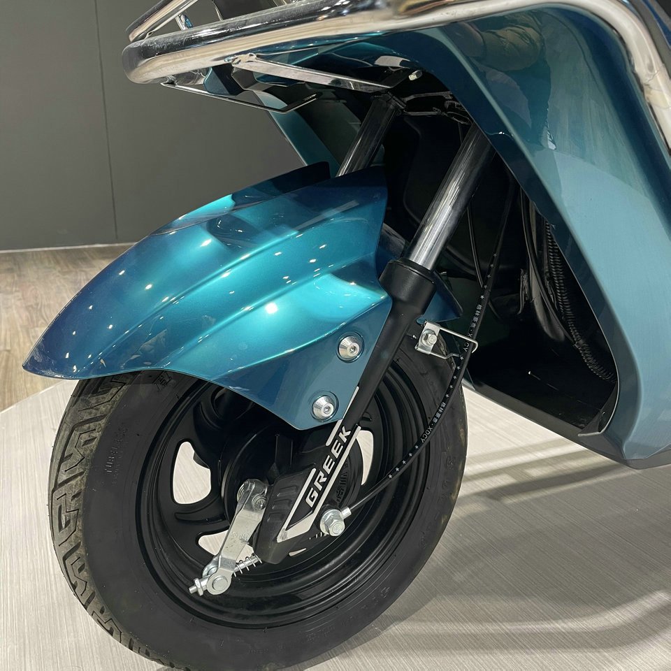 High Speed 1500w Ckd Mobility Scooters Electricity Motorbike Disc Brake 2 Wheel Surron Sportbikes Dual Motor Electric Motorcycle