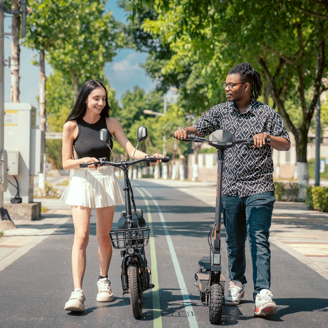 2024 New Version Original 14inch Europe Stock Kukirin C1 Pro 26AH Mini bikes Lady electric scooter with baby seat