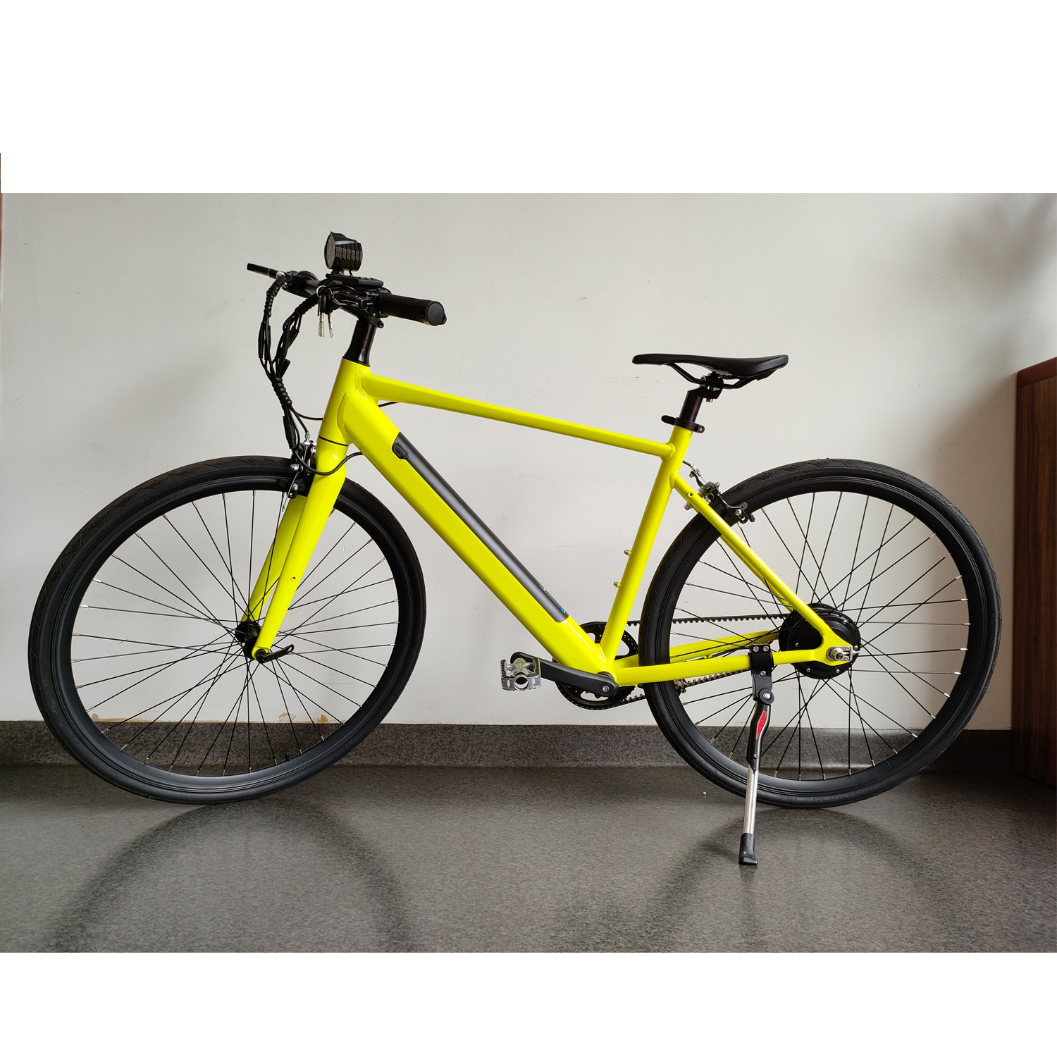 New Design 700C Belt Drive Smooth Riding Electric City Bike Road E Bike Light Weight Electric Urban Bicycle