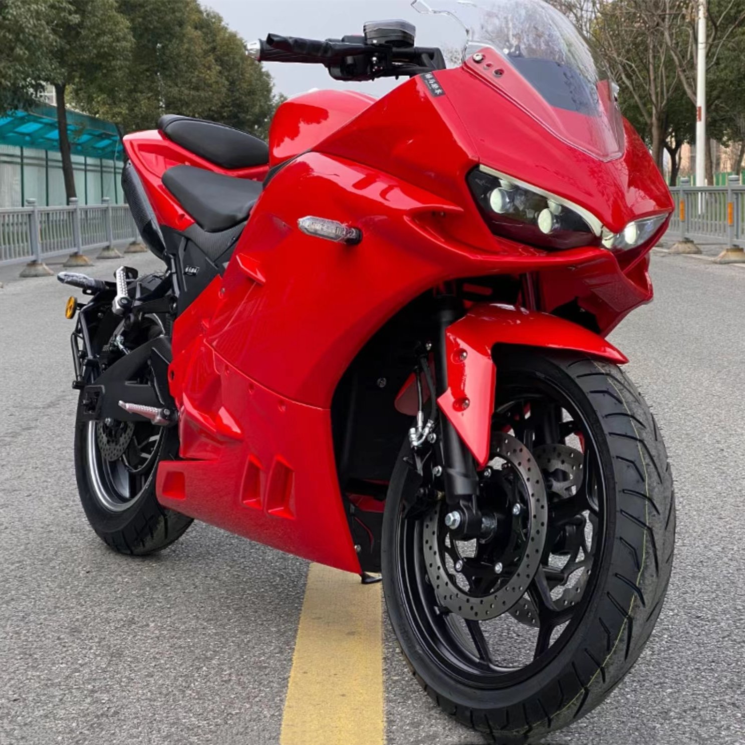 2022 High speed Sportbikes Cheap Price 2 Wheels Long Range 60V/72V Adult Electric Scooter Motorcycles