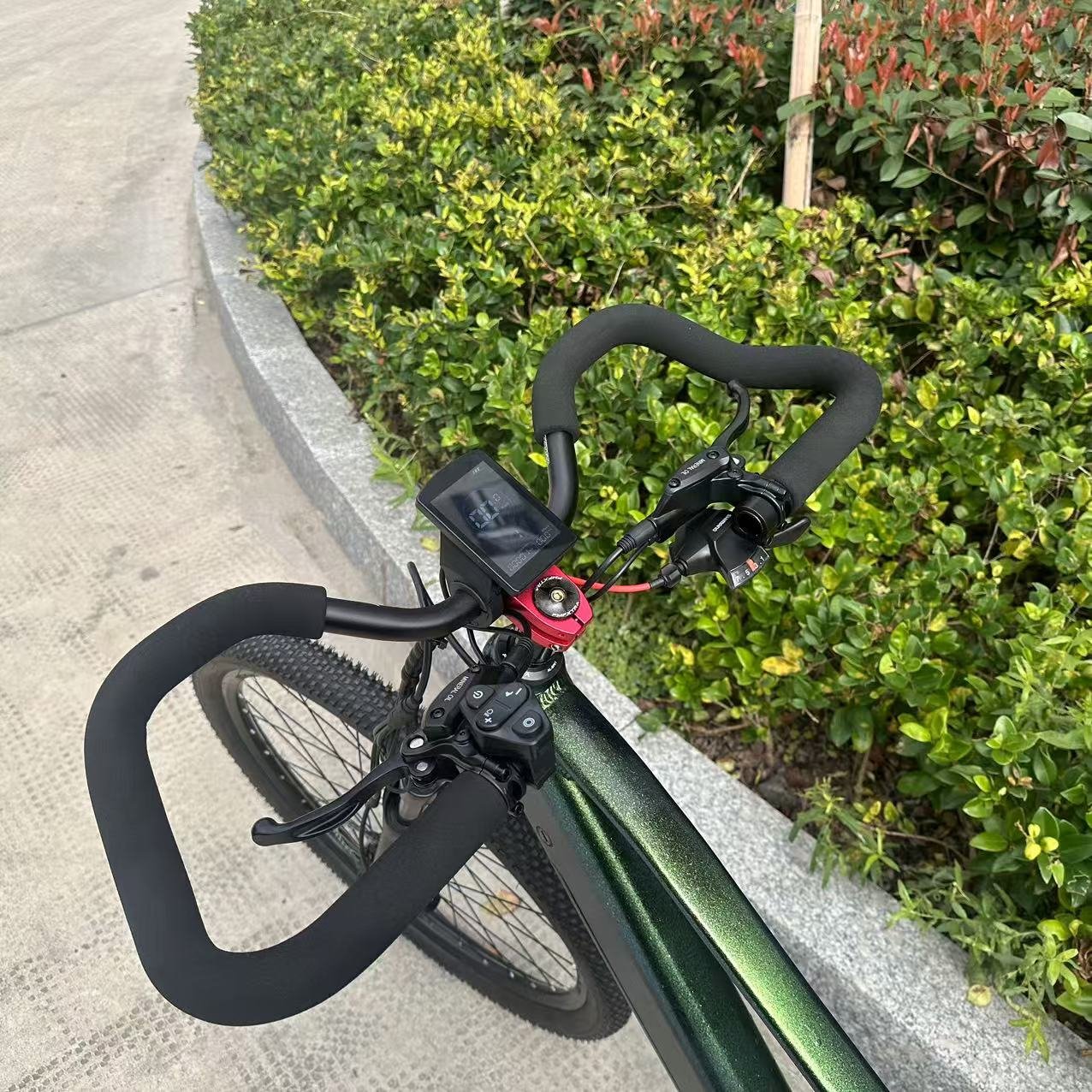 2024 New 26-Inch Electric Mountain Bike with Integrated 250W Battery 48V Lithium Power Supply Popular in Europe