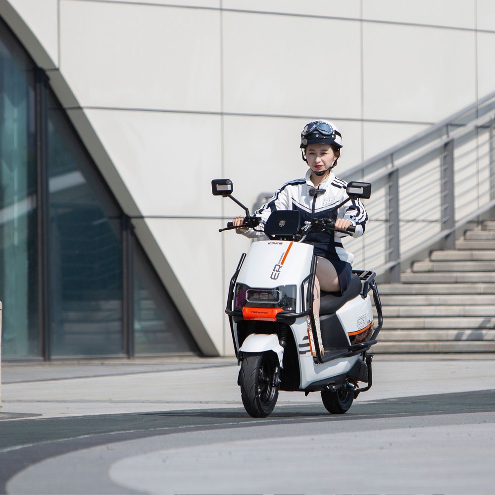 sports Elektrikli Motosiklet 60V 72V Long Rang 80km electric scooter motorcycle with removable battery