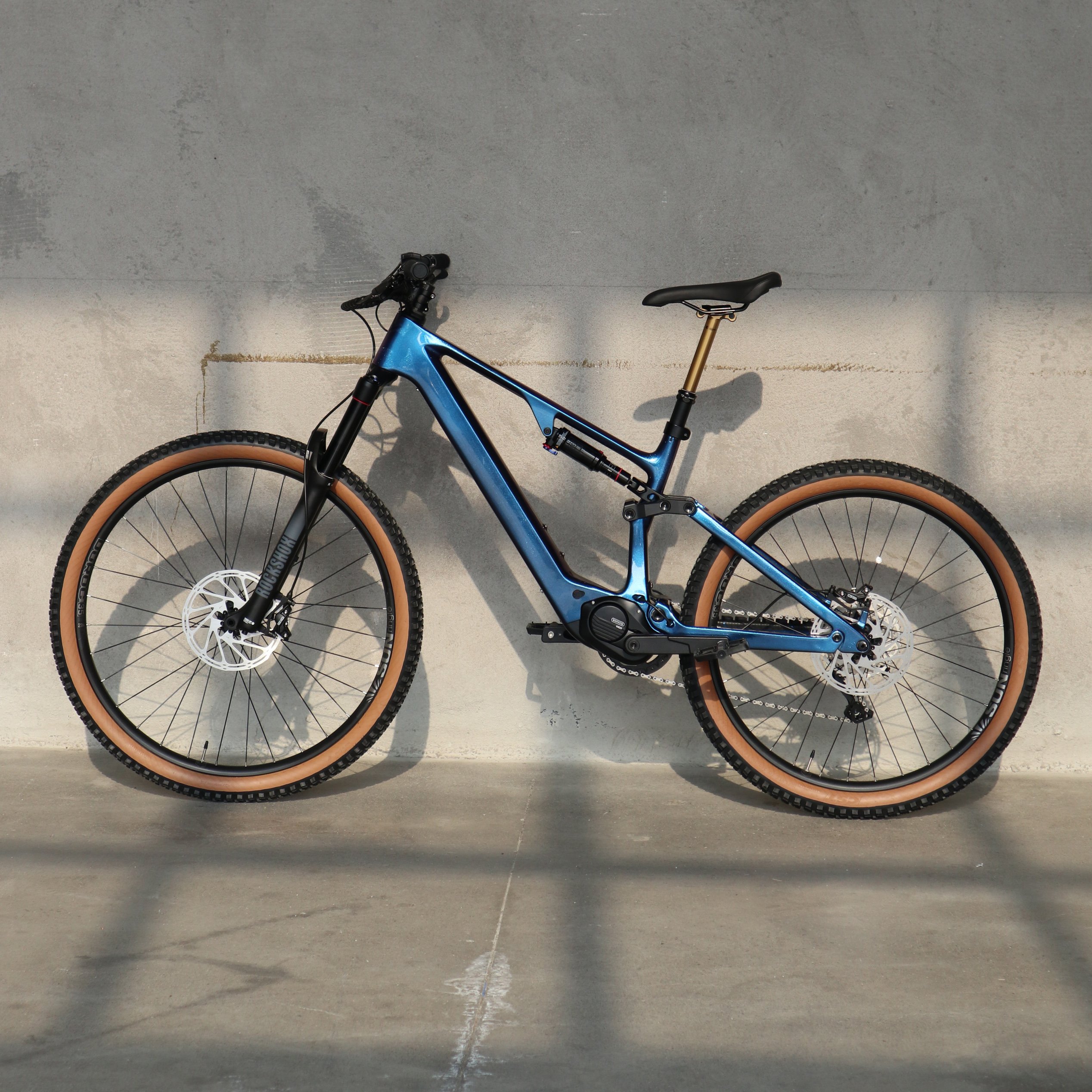 Bafang M820 Mid Drive and Central Motors for Mountain Electric Bicycle Bikes, E bikes and Enduro Riding