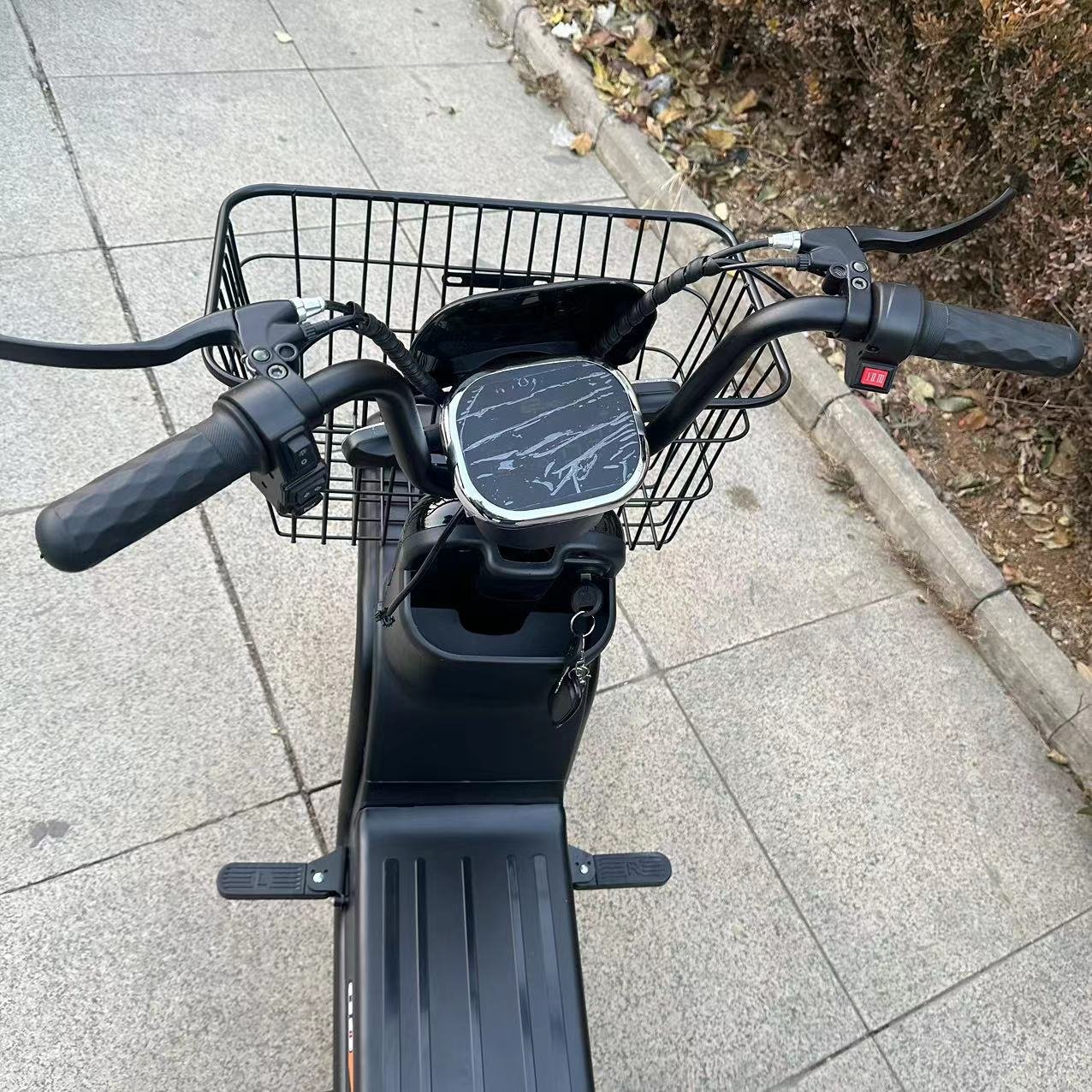 High-Capacity 48V Electric Bicycle Battery for Adults Smart Sensor Electric City Bike with Steel Frame Takeout Electric Vehicle