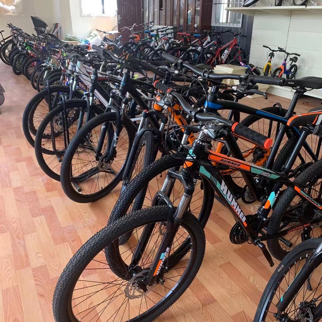 Aluminum alloy 26" 27.5" 29" mountain bike/Luminous logo new design MTB OEM/Ready to ship alloy 27 speed mountain bicycle