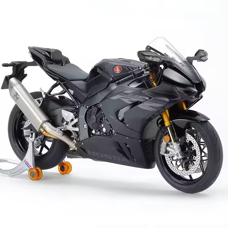 NEAT NEW 2023 HONDAS CBR1000RR R Sport Motorcycle