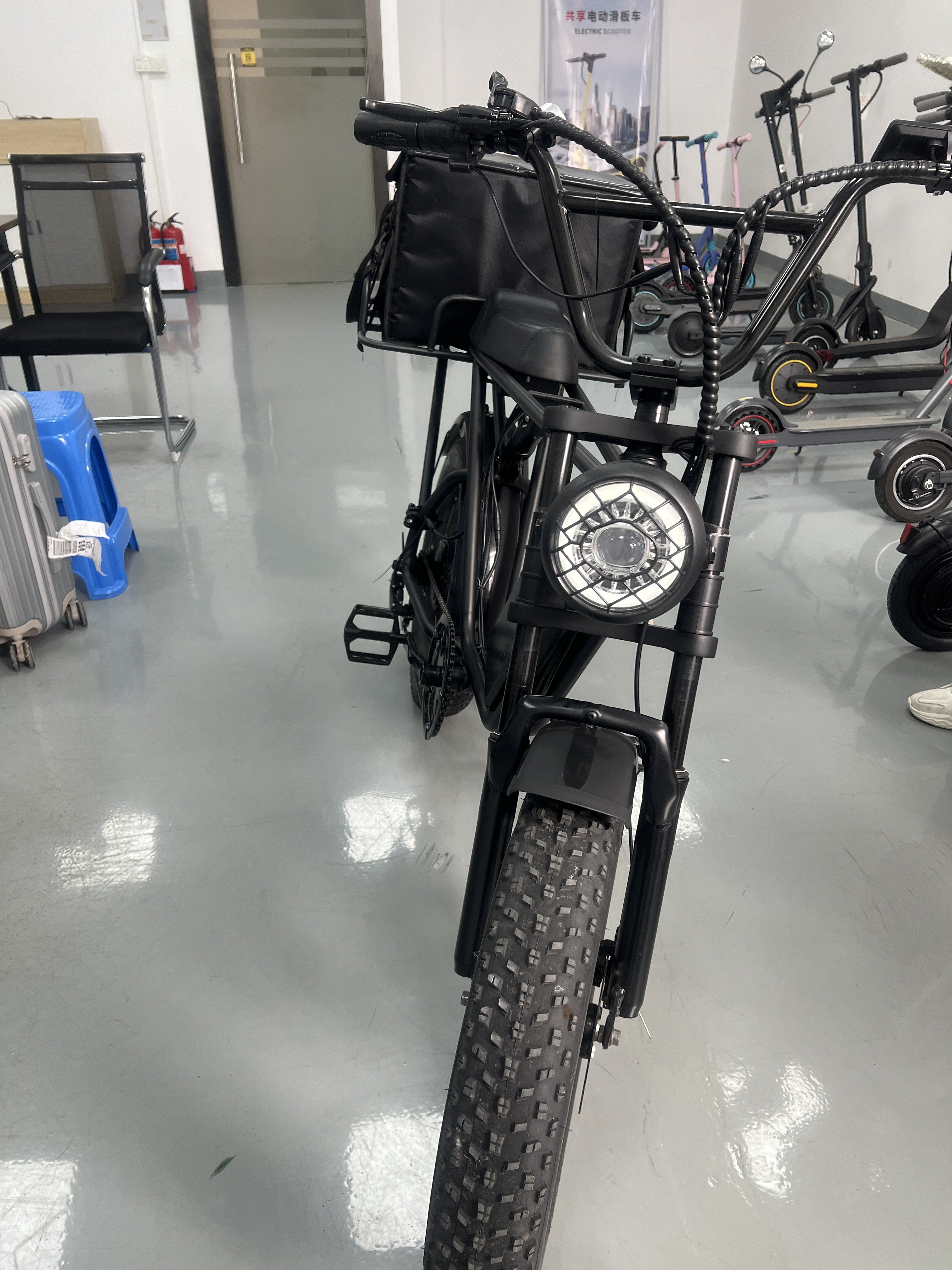 Customization EU Warehouse US Wholesale 1000W Electric Hybrid Bike Dirt Electric Mountain Bike Delivery Bag Long Range E bikes