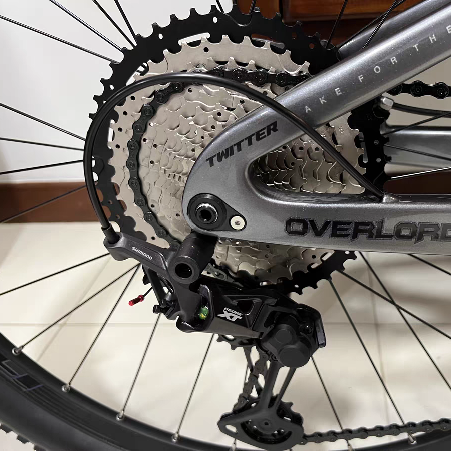 France Hot Sale Full Suspension Trek Mountain Bike with Carbon Rim Ordinary Pedal and Pivot Point Trousers