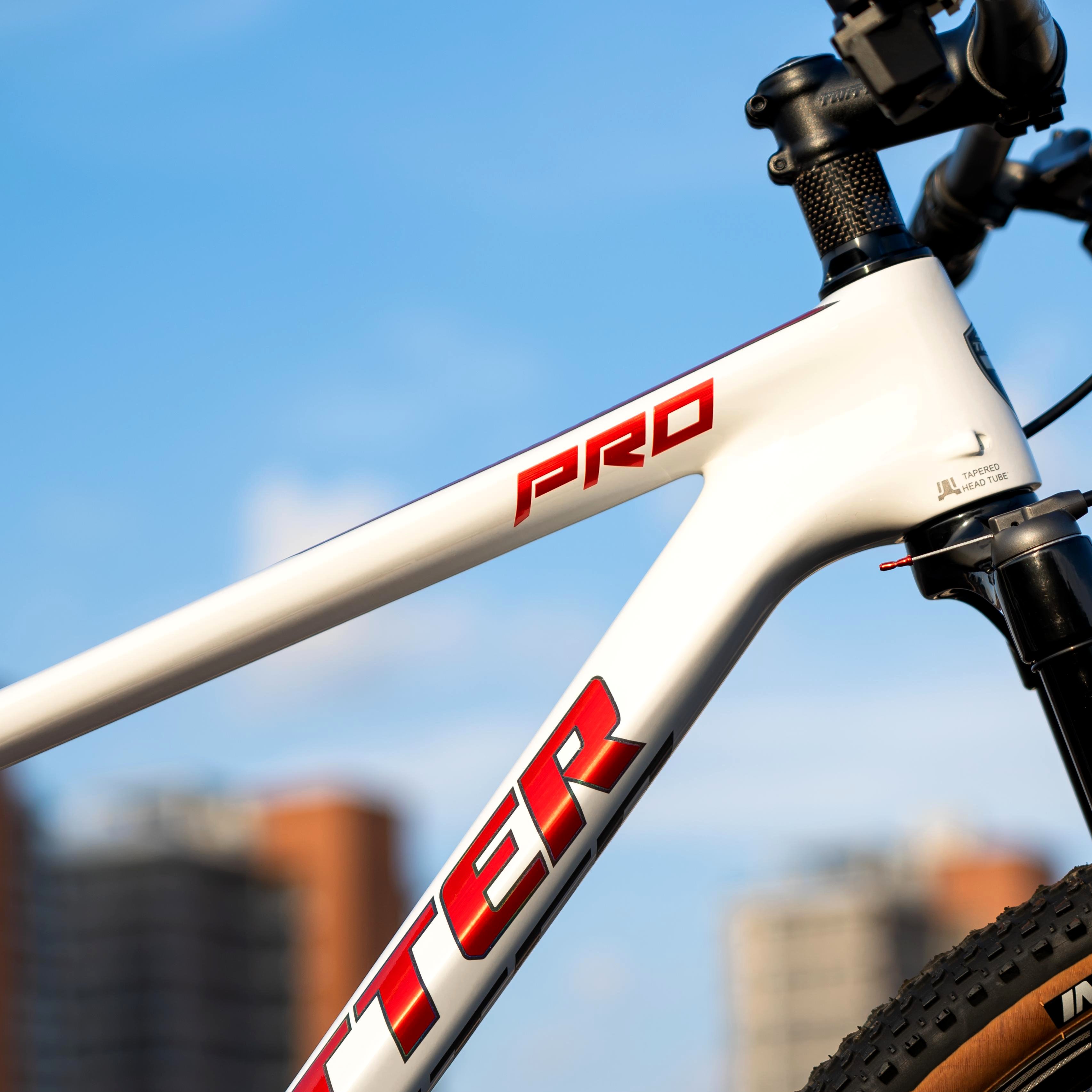 High-quality 29 inch Shimano Deore Mountain bike carbonfiber MTB