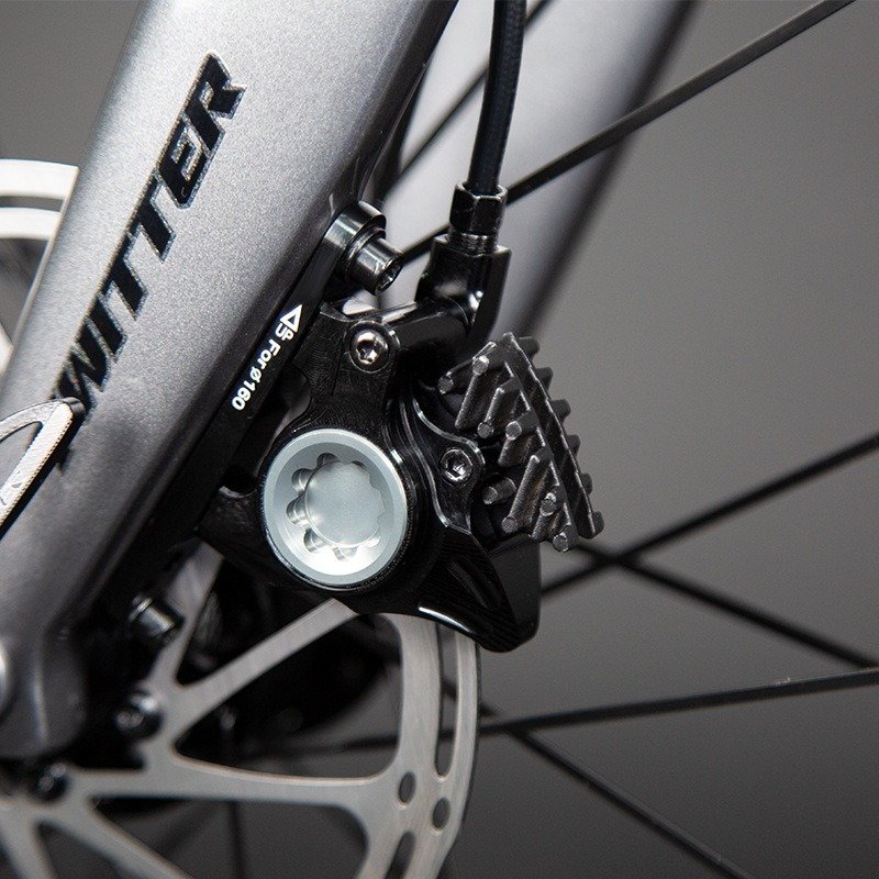 High Quality Carbon Fibre Road Bike 24 Speed Cyclocross Grade Frame 700c Disc Brake System Custom Bikes Wholesale