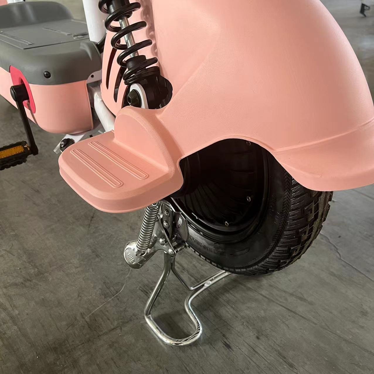 China Cheap 48V 350W Electric Scooter 2 Seater Electric City Bike Bicycle E Cycle with Pedals Basket