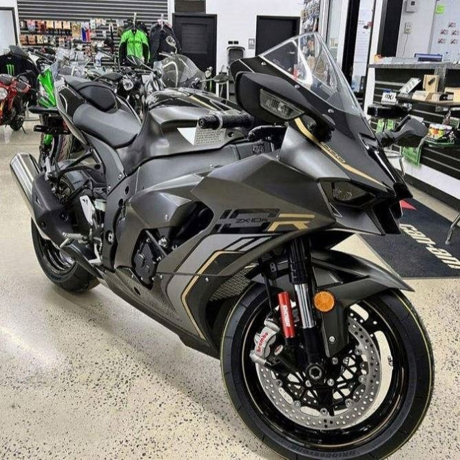 2023 Kawasakis Ninja ZX 10R KRT Edition MOTORCYCLE Sport Bike NEW Original
