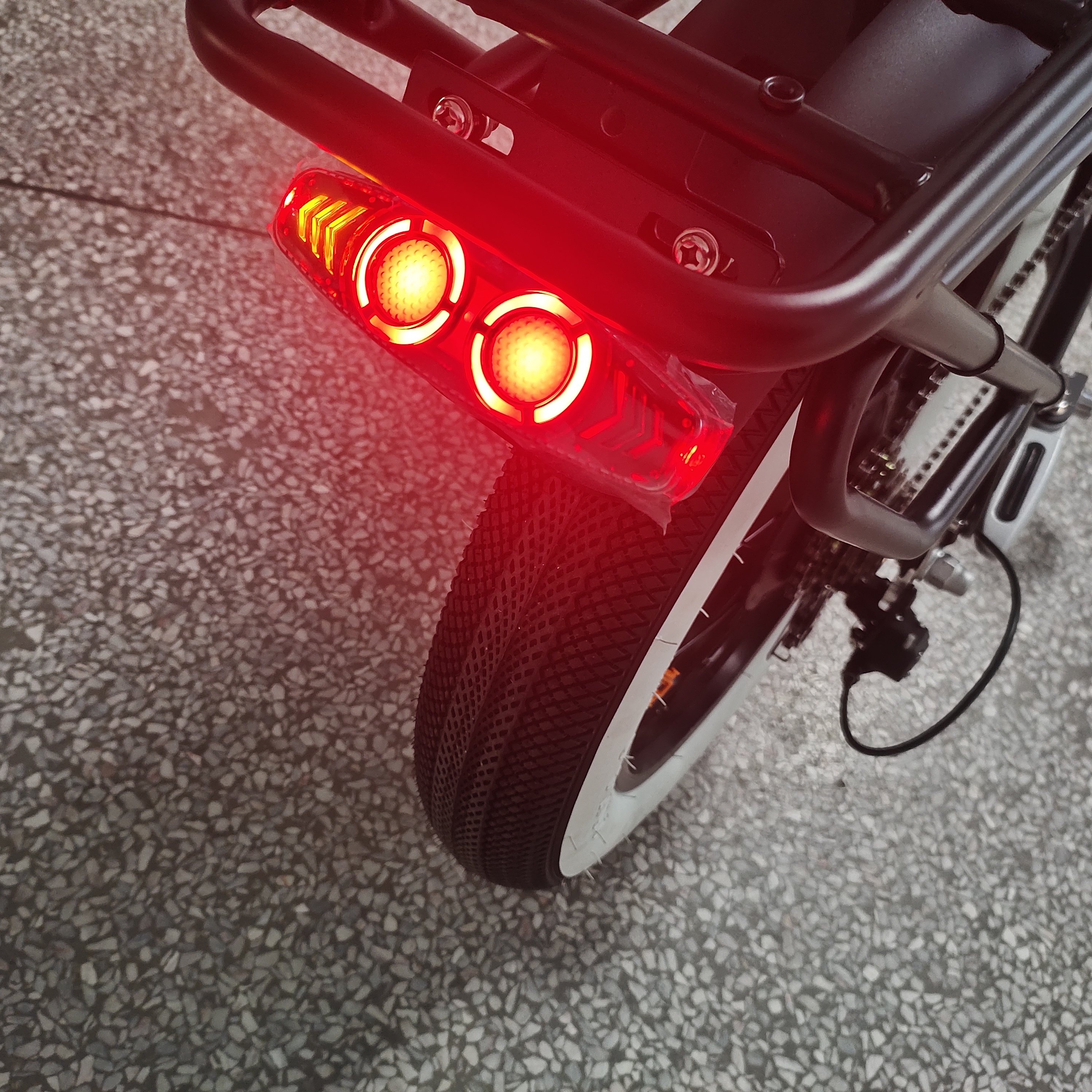 EU US Warehouse Cheap Electric Bicycle Dirt Bikes V1 Electric Sport Bike Mountain Electric Fat Tire Ebike Electric City Bike