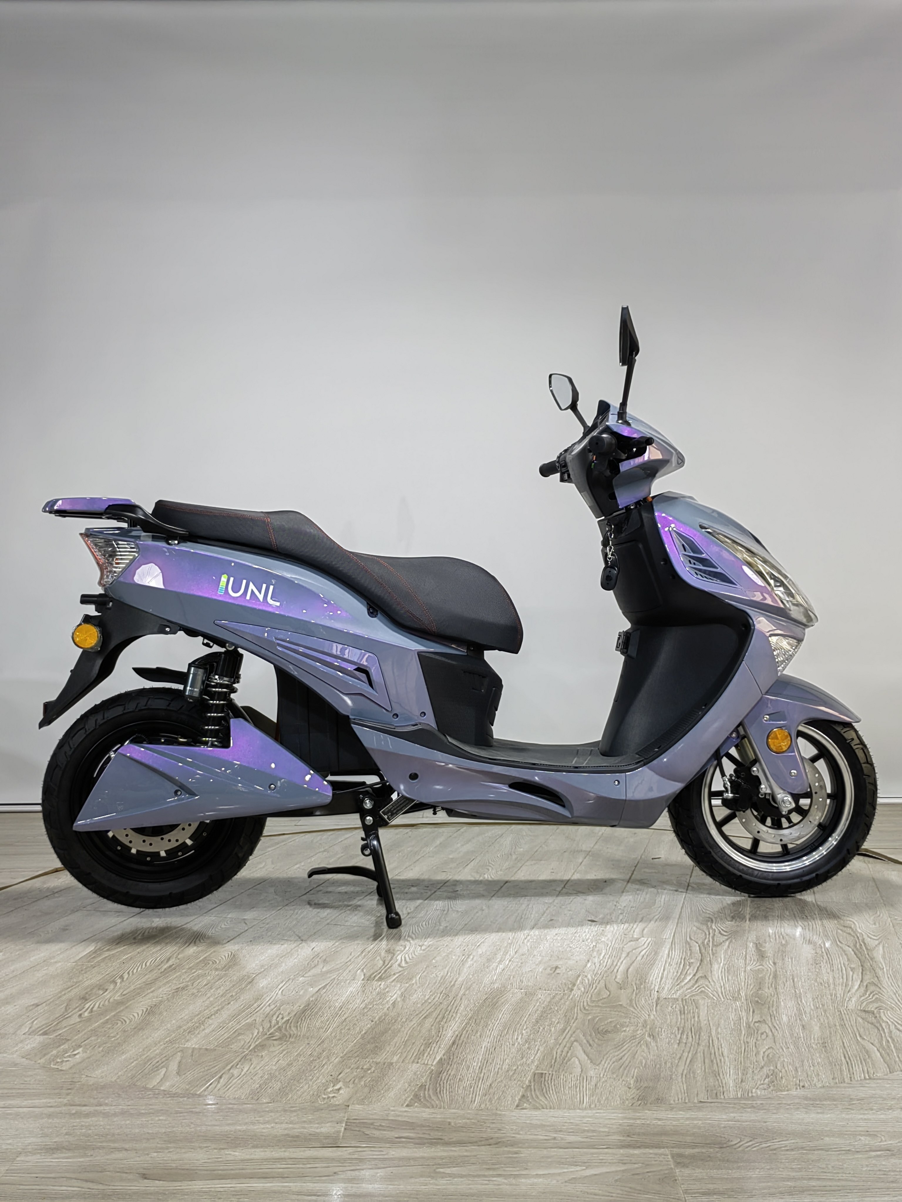 2024 Mobility Delivery Scooter Lithium China Mini Electric Motorcycle Sportbike Adult Electric Scooter