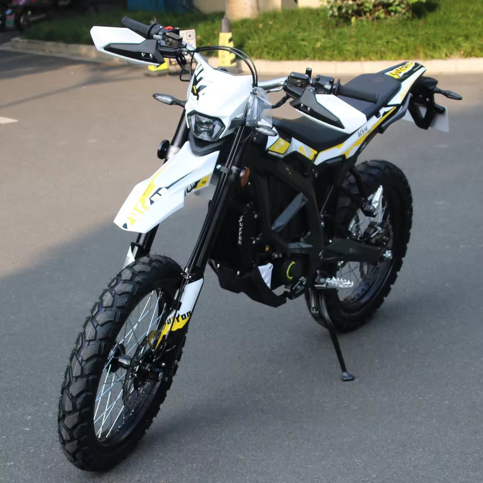 Factory Supply Original 12500W Surron Ultra Bee Electric Motorcycle 90km/h Electric Mountain Bike 74V 55Ah Electric Dirt Bike