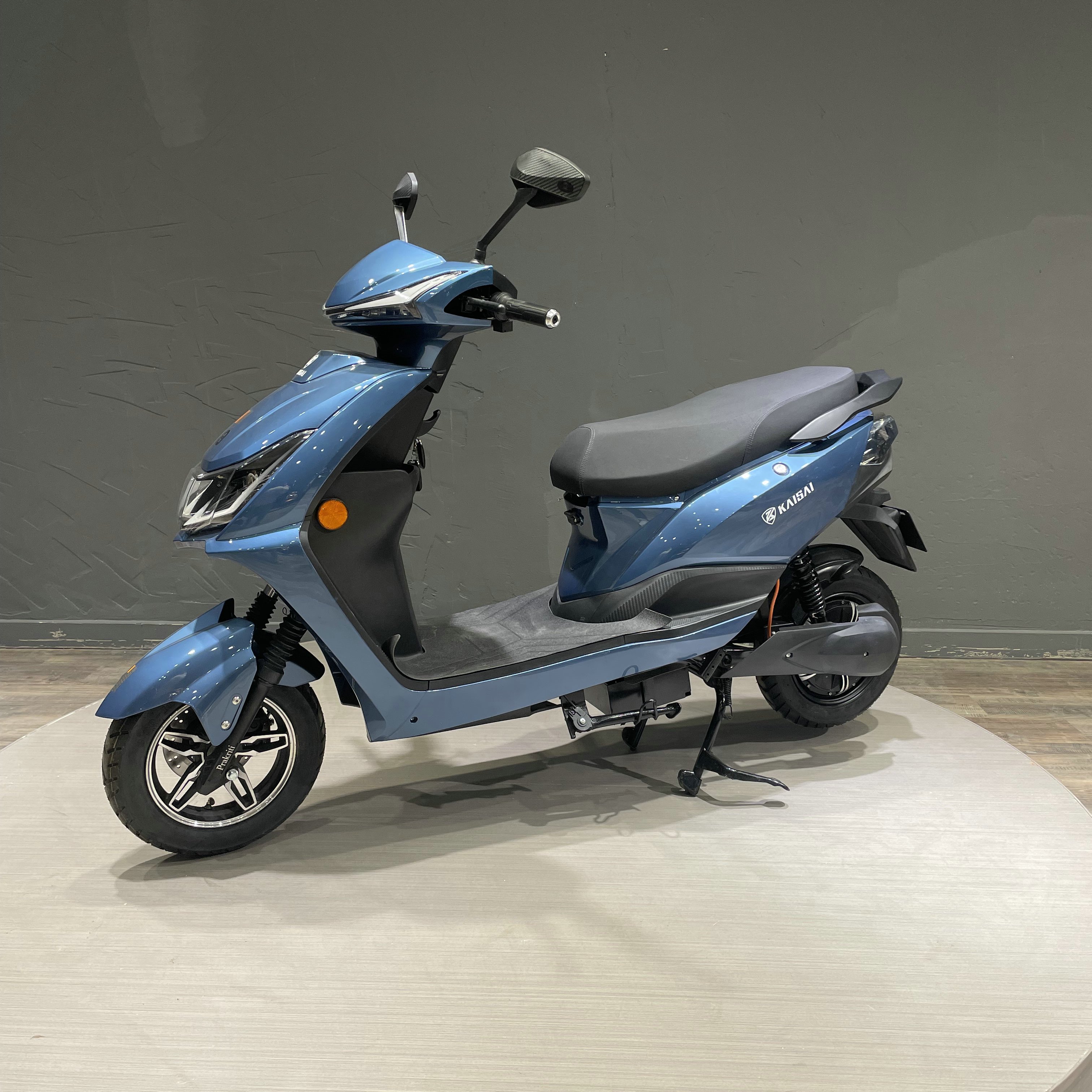 Wholesale Long Range Mobility Scooter Electro Powerful Adult Sportbike 1000w Ckd Electric Motorcycles Kfc Food Take Out For Sale