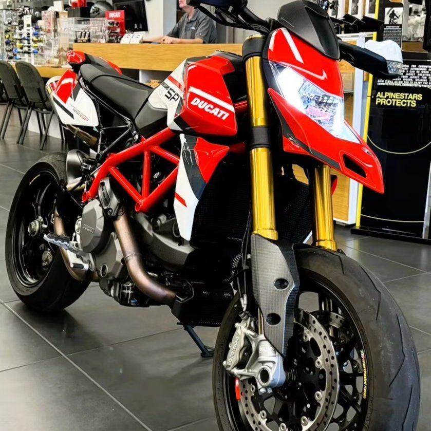 Discounted Price 2023 Ducatis Duals Sport Motorcycle Hypermotard 950 SP For Sale