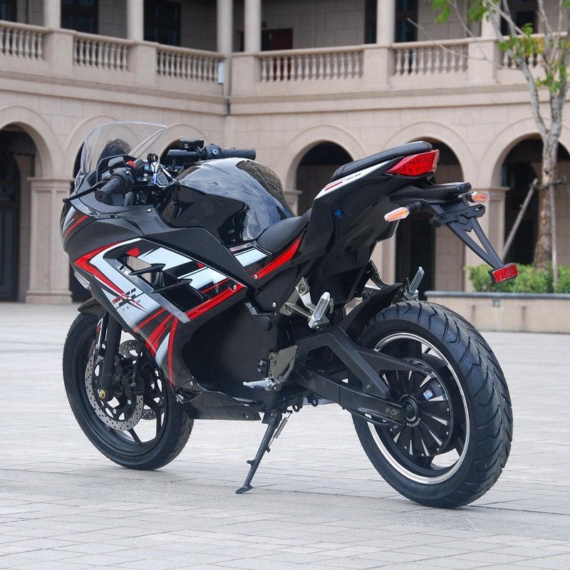 V28 Electric Passenger Tricycle DooItank han Style EEC 2 Wheel Electric Scooter Electric Motorcycle 3000w 3 wheel motorcycle