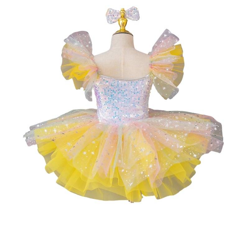 The new kindergarten girl Little Swan ballet watch show sequy skirt puff skirt princess dance performance service