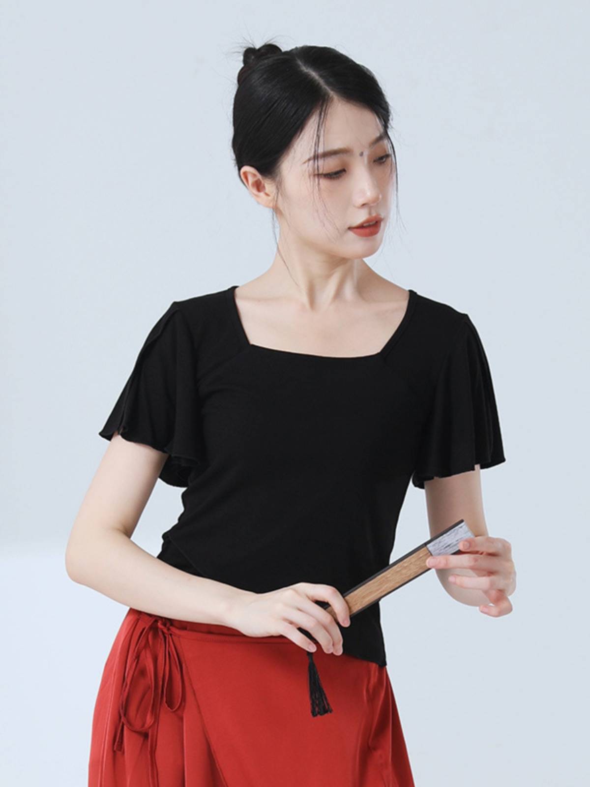 Classical elegant dance service small flying sleeve short self -cultivation daily practitioner body charm and temperament Modern dance service girl