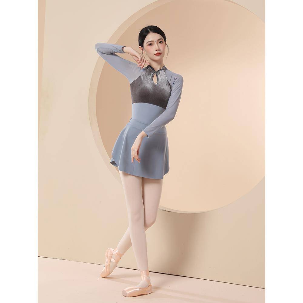Dance service gymnastics service female ballet exercise service autumn and winter velvet connecting long -sleeved Chinese dance base training
