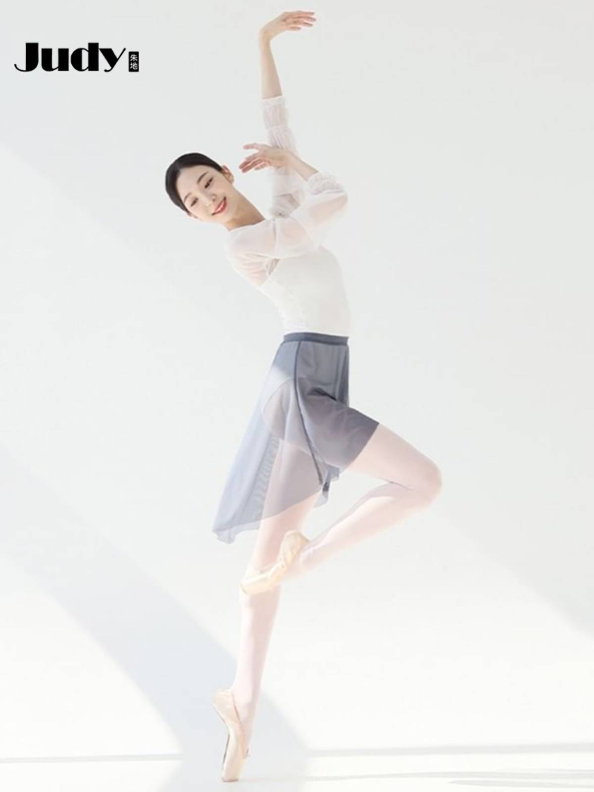 Ballet dance clothing female summer Chinese dance company white gymnastics clothes body service air yoga practice service