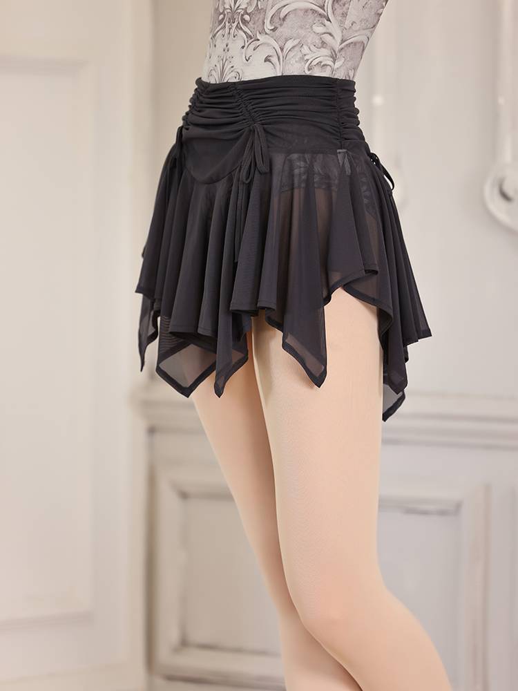 Danzbaby ballet dance exercises adult female dance service short yoga and sports service teacher body service B215