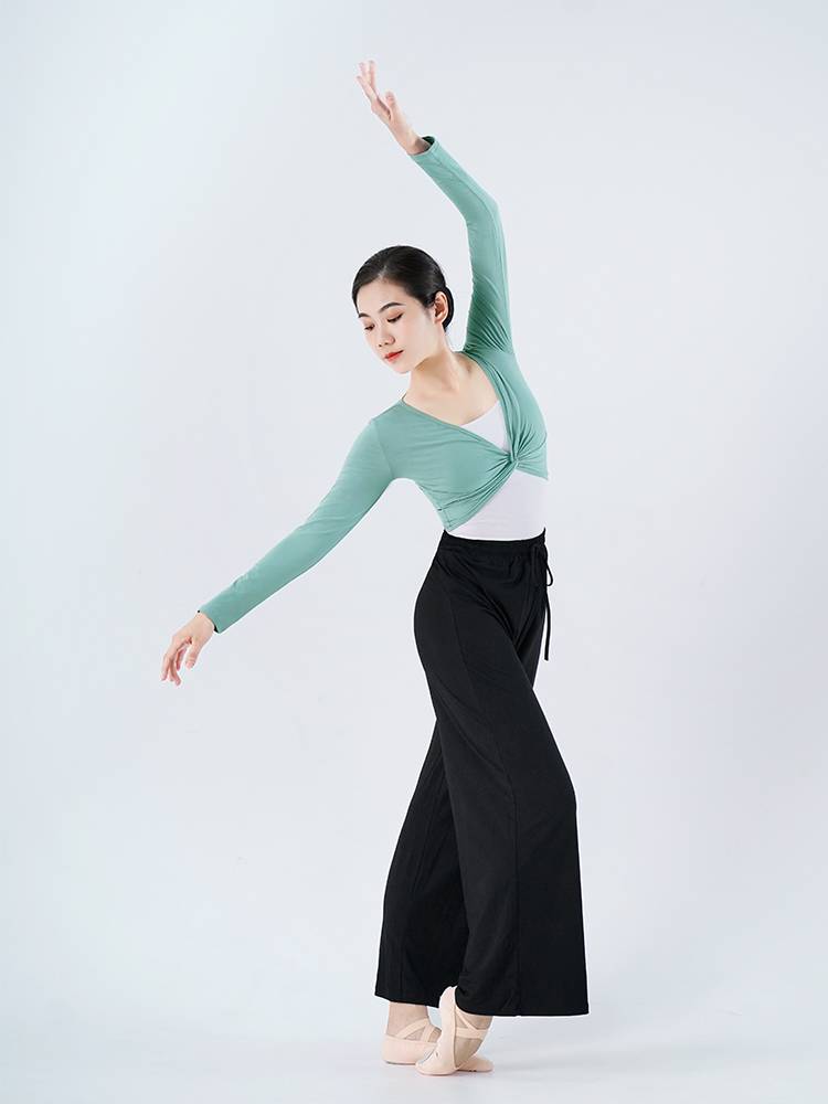 Dance jacket female spring and autumn thin blouse long -sleeved gymnastics dance dance outside with small ridge shoulder practice top shawl