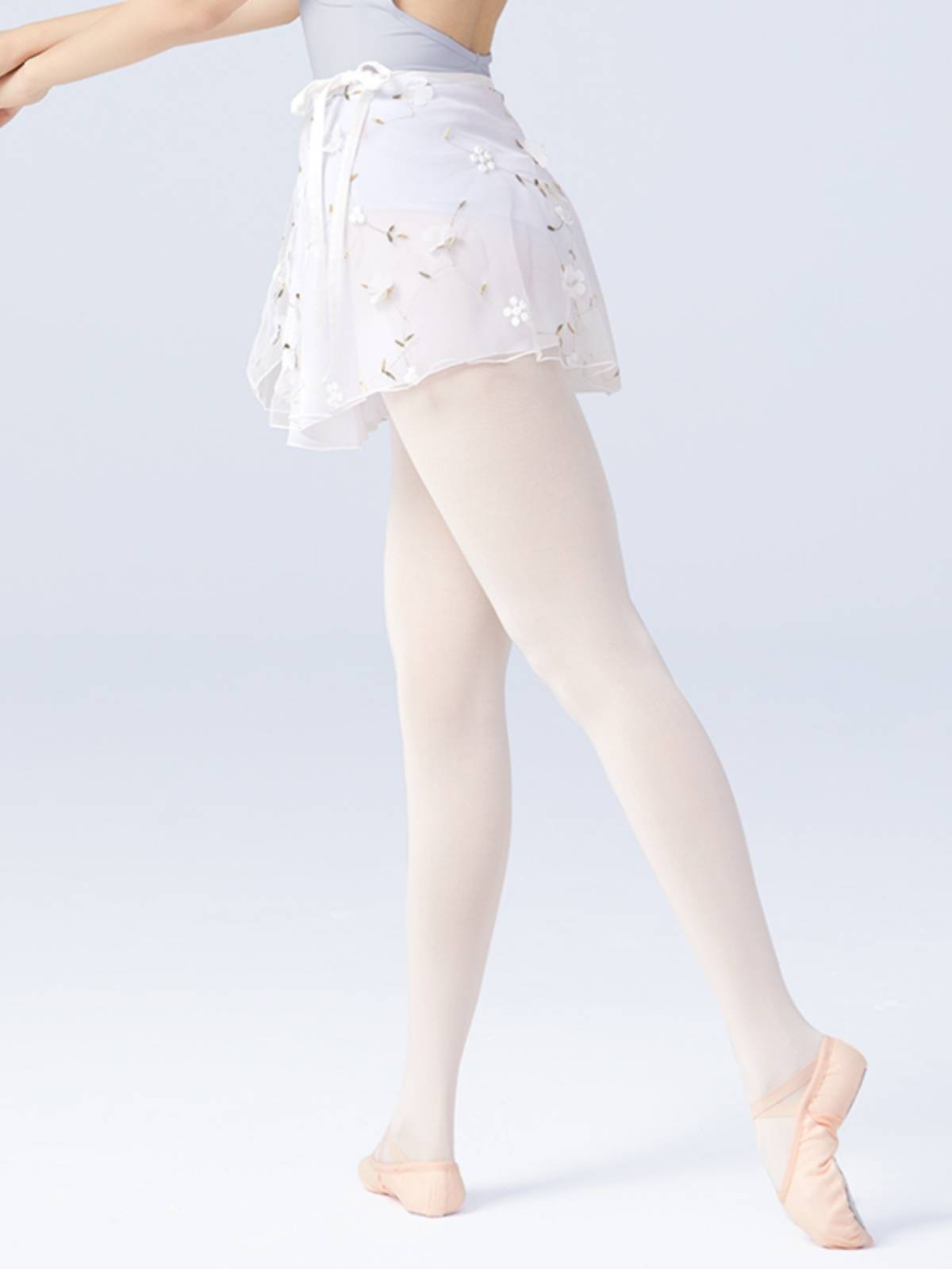 Dance gauze skirt female adult ballet half skirt one -piece dance skirt embroidered strap short skirt classical dance exercise