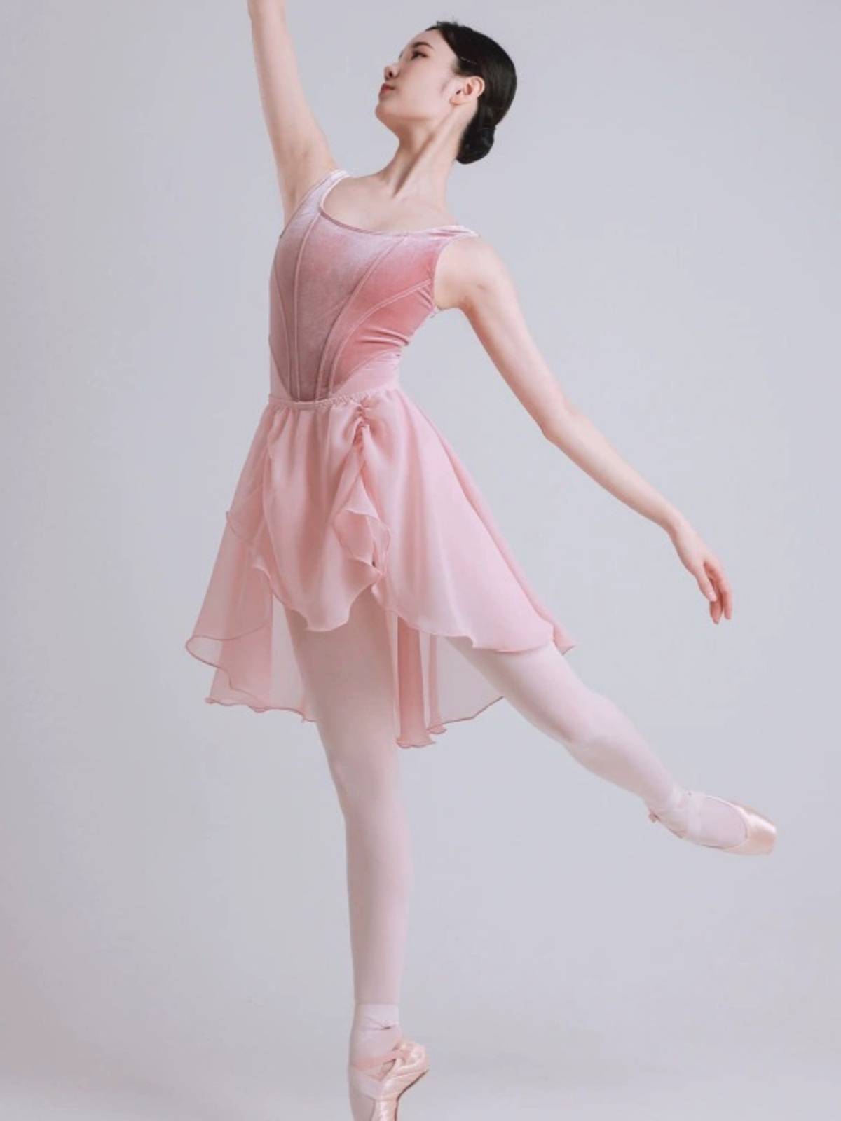 Ballet Dance Fuck Practice Female Female Physical Server Server Swanal Butterfly Dance Dance Dance Server Adult Art Test Costume