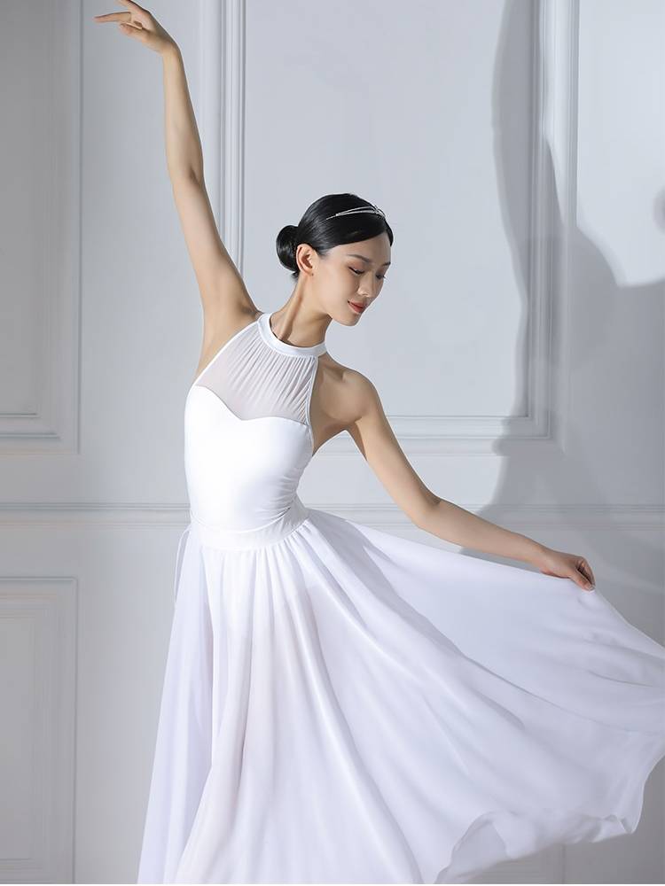 Dan Shig ballet practice dance dance dance girl performances, lingering in the empty yoga rhythm, the neck of the neck, the back shoulder mesh