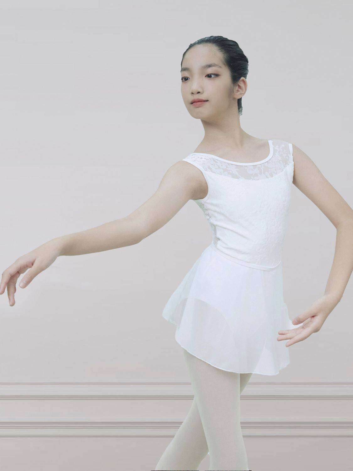 Jiu Tianhu ballet dance carved short -sleeved suit