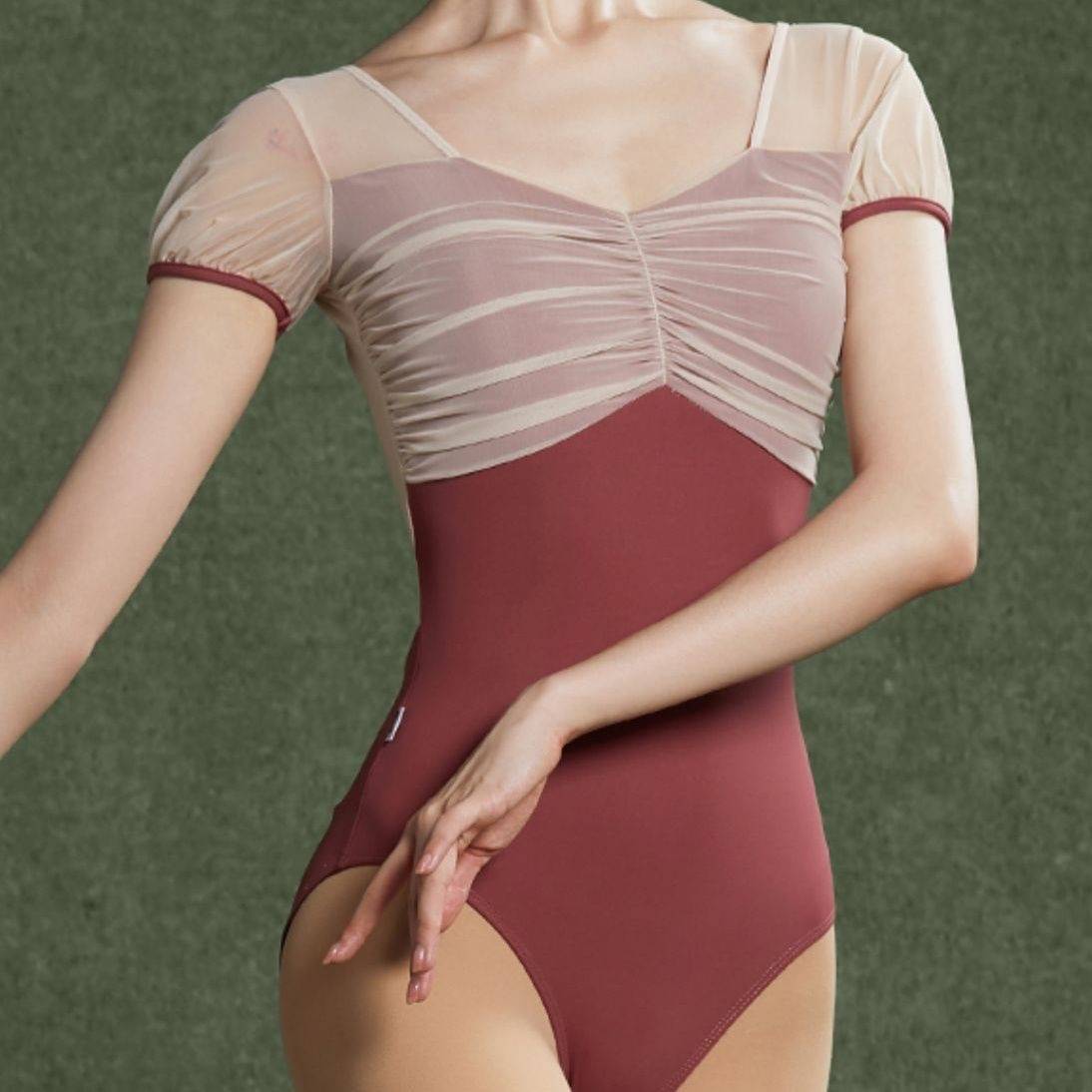 Ballet dance service teacher dedicated sportswear dance adult gymnastics uniforms clear warehouse -shaped dress net yarn short -sleeved female