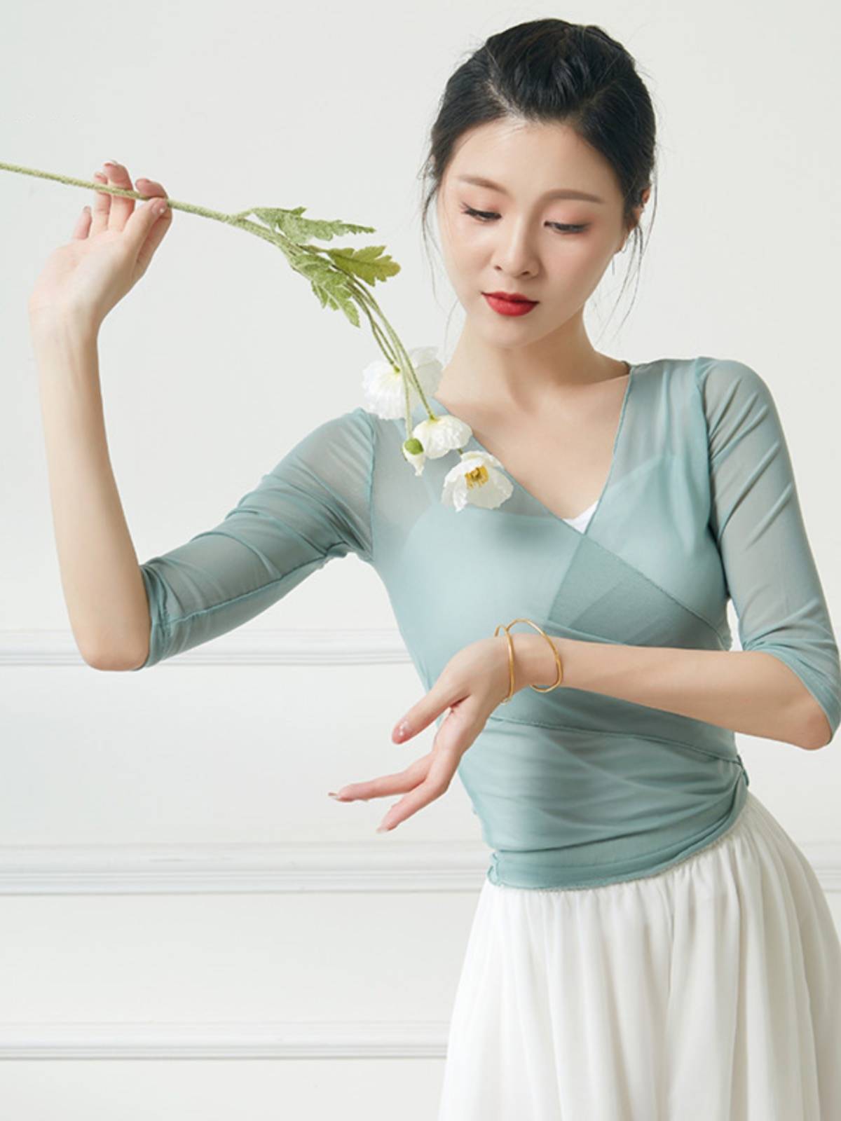 Classical dance modern body rhyme dance clothing national performance ballet Chinese dance exercise clothes top female gauze clothes